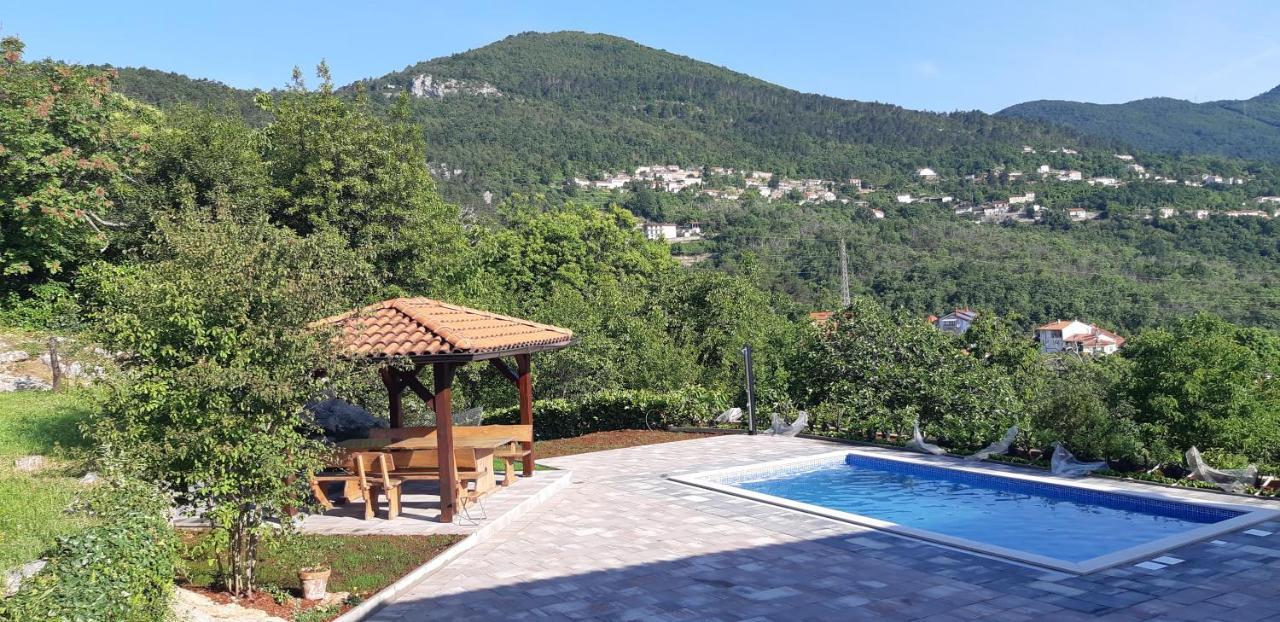 Apartment Opatija 洛夫兰 外观 照片