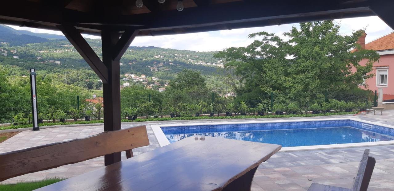 Apartment Opatija 洛夫兰 外观 照片