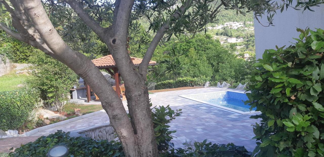 Apartment Opatija 洛夫兰 外观 照片