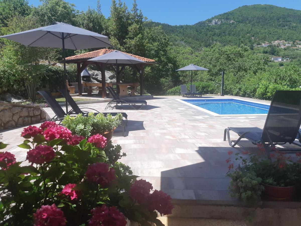 Apartment Opatija 洛夫兰 外观 照片