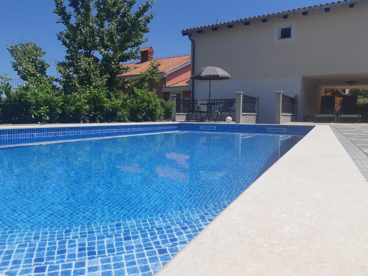 Apartment Opatija 洛夫兰 外观 照片