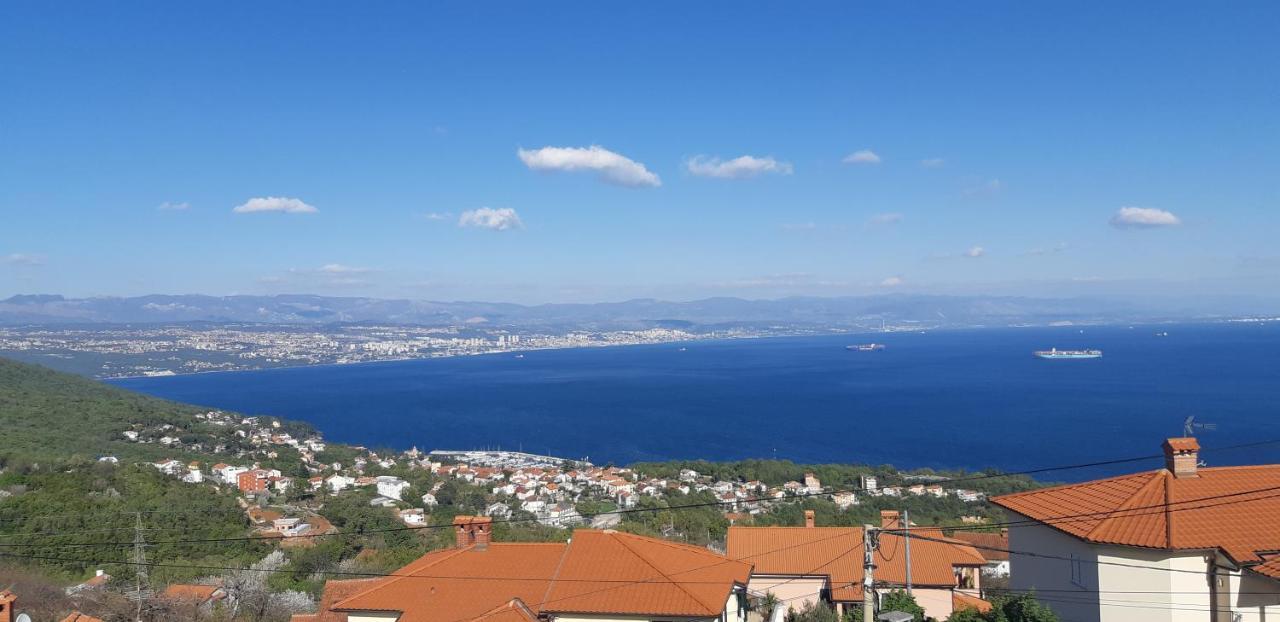Apartment Opatija 洛夫兰 外观 照片