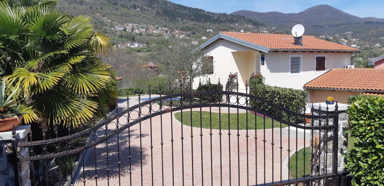 Apartment Opatija 洛夫兰 外观 照片