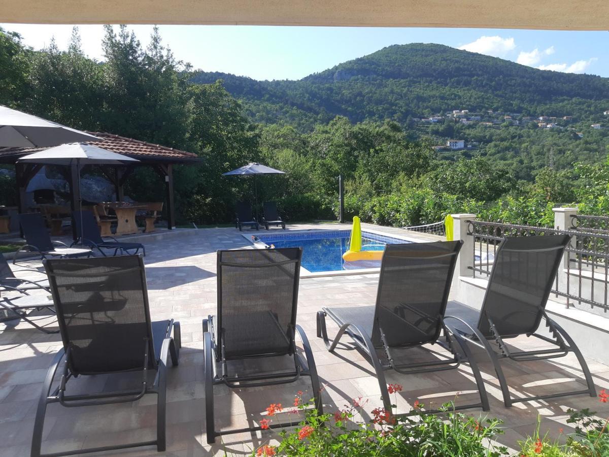 Apartment Opatija 洛夫兰 外观 照片