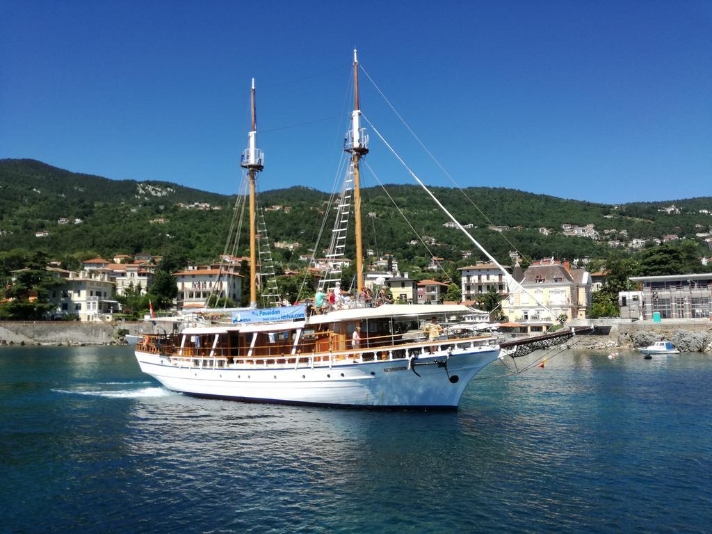 Apartment Opatija 洛夫兰 外观 照片