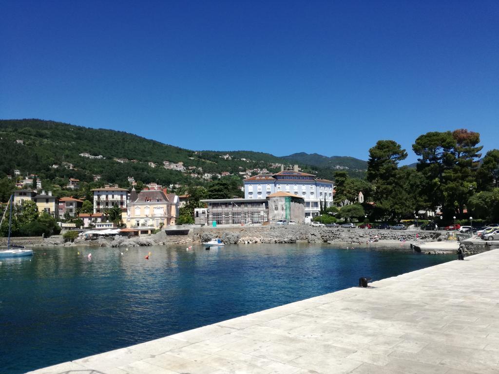 Apartment Opatija 洛夫兰 外观 照片
